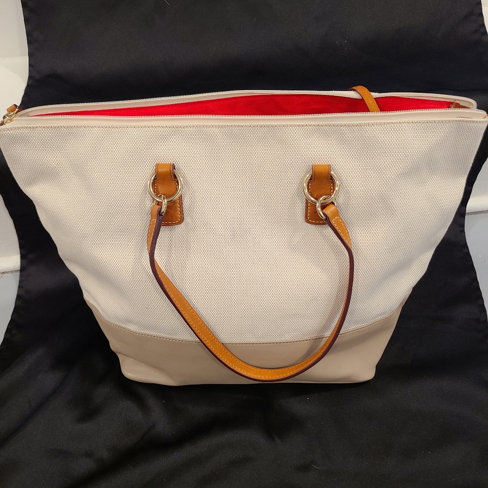 Vintage Dooney and Bourke tote